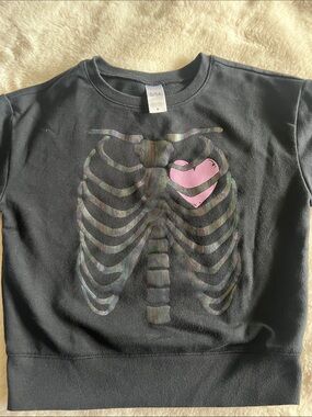 Carter’s Halloween sweatshirt.